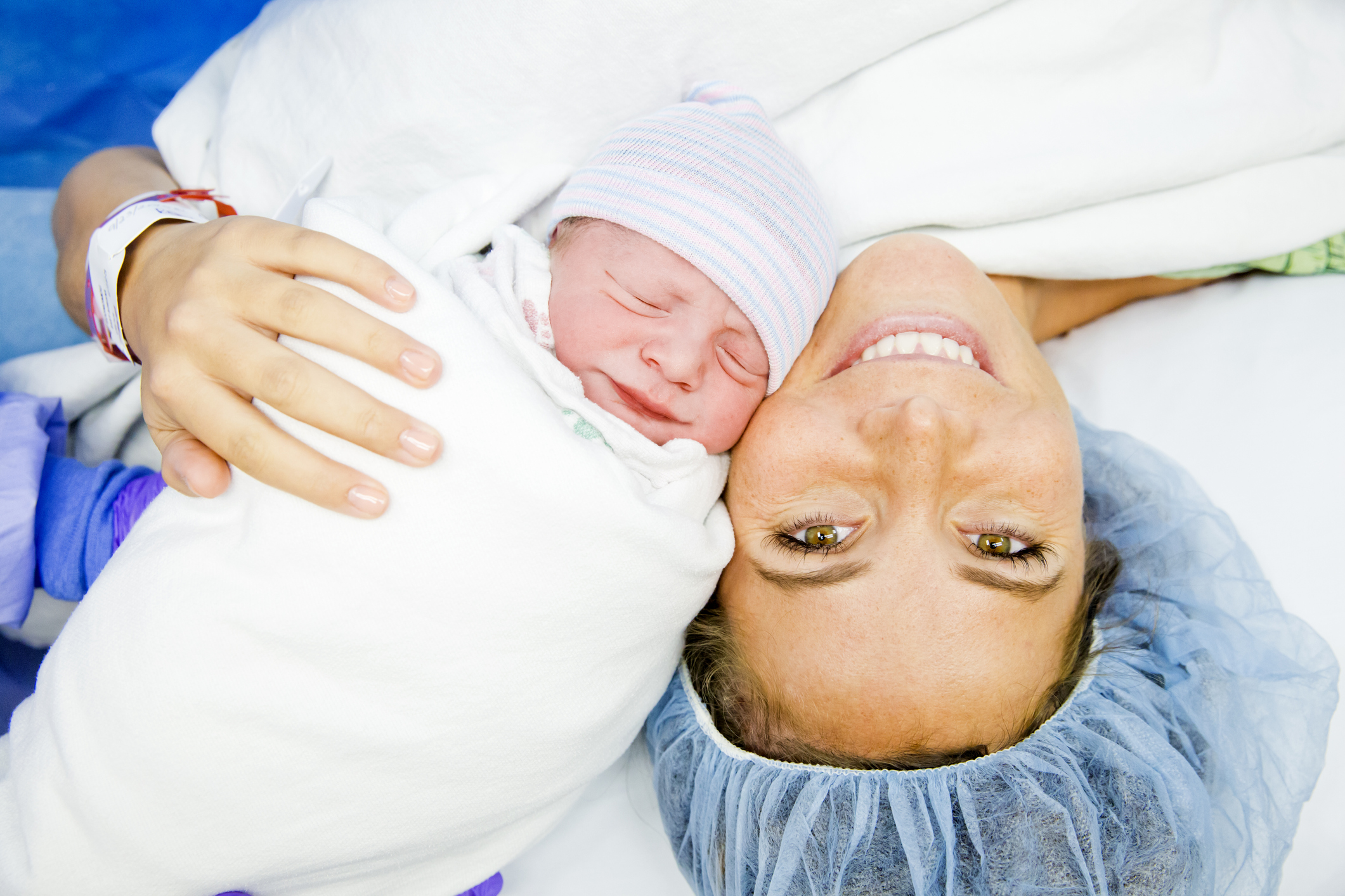 Ginecologista explica como funciona o parto cesárea
